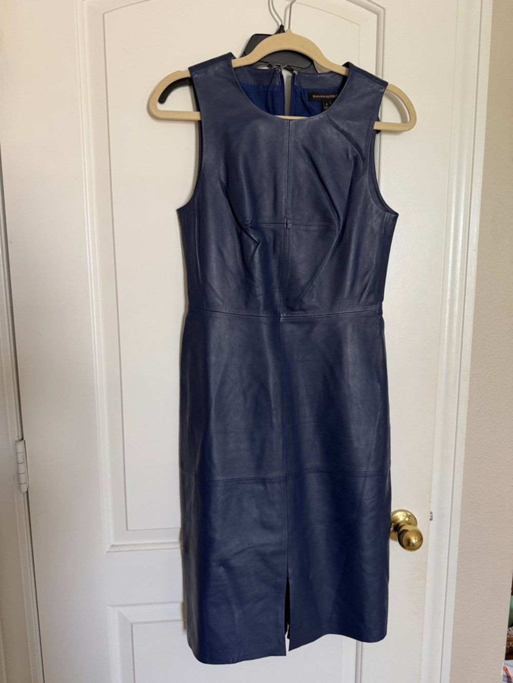 GUC banana republic size 4 navy blue sleeveless vegan leather sheath dress